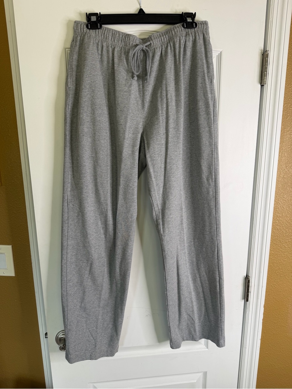 Karen Scott Sport Light Gray Drawstring Lounge Joggers. Size L